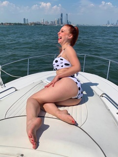 Rebecca Berardi feet photo thumbnail