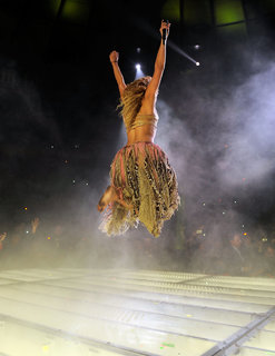 Shakira feet photo thumbnail