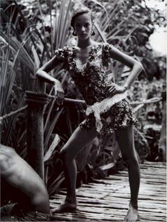 Alessandra Ambrosio feet photo thumbnail