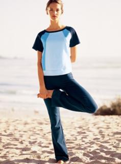 Alessandra Ambrosio feet photo thumbnail