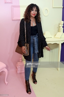 Angela Yee feet photo thumbnail
