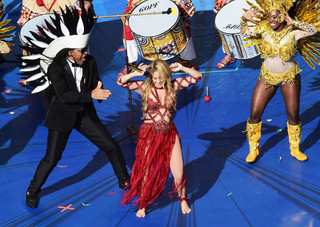 Shakira feet photo thumbnail
