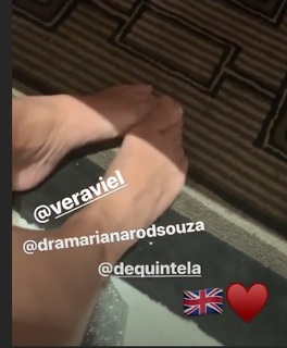 Adriane Galisteu feet photo thumbnail