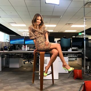 Erin Lim feet photo thumbnail