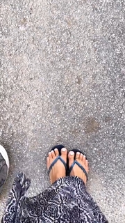 Kino MacGregor feet photo thumbnail