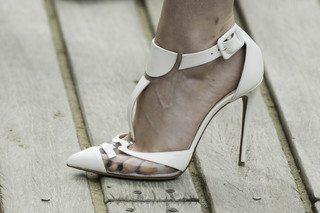 Kristen Stewart feet photo thumbnail