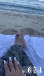 Angela Simmons feet photo thumbnail
