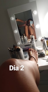 Anitta feet photo thumbnail