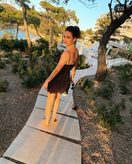 Lily James feet photo thumbnail