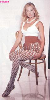 Alessia Marcuzzi feet photo thumbnail