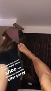 Irina Shayk feet photo thumbnail
