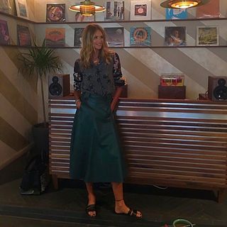 Elle Macpherson feet photo thumbnail