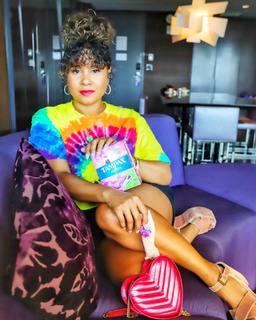 Angela Yee feet photo thumbnail