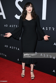 Liv Tyler feet photo thumbnail