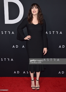 Liv Tyler feet photo thumbnail