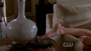 Sophia Bush feet photo thumbnail