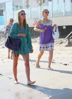 Nicky Rothschild feet photo thumbnail