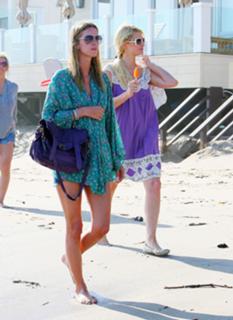 Nicky Rothschild feet photo thumbnail