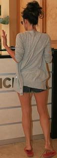 Megan Fox feet photo thumbnail
