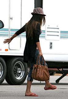 Megan Fox feet photo thumbnail