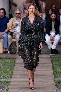 Doutzen Kroes feet photo thumbnail