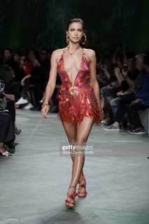 Irina Shayk feet photo thumbnail