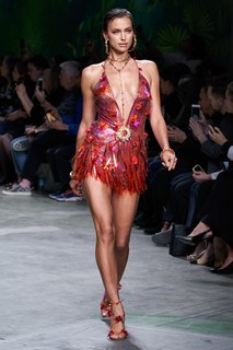 Irina Shayk feet photo thumbnail
