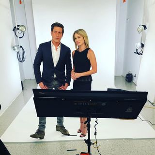 Amy Robach feet photo thumbnail