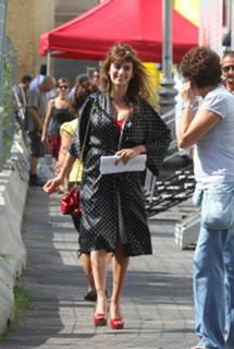 Penélope Cruz feet photo thumbnail