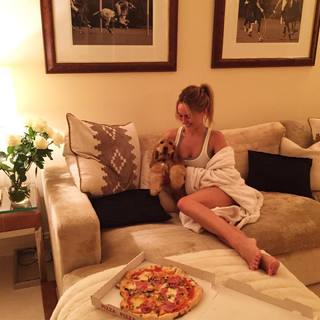 Kimberley Garner feet photo thumbnail