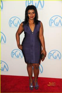 Mindy Kaling feet photo thumbnail