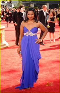Mindy Kaling feet photo thumbnail