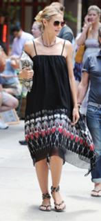 Heidi Klum feet photo thumbnail