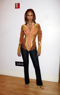 Tyra Banks feet photo thumbnail