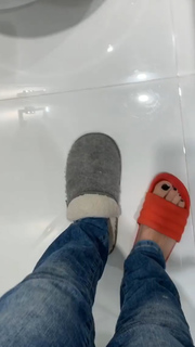 Kéfera Buchmann feet photo thumbnail