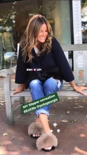 Kelly Bensimon feet photo thumbnail