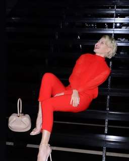 Malgorzata Kozuchowska feet photo thumbnail