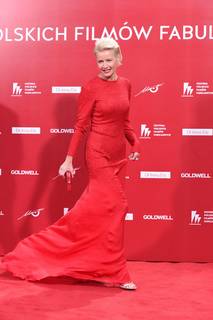 Malgorzata Kozuchowska feet photo thumbnail