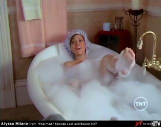 Alyssa Milano feet photo thumbnail