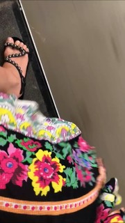 Marina Ruy Barbosa feet photo thumbnail