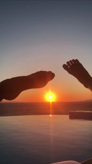 Marina Ruy Barbosa feet photo thumbnail
