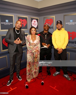 Angela Yee feet photo thumbnail