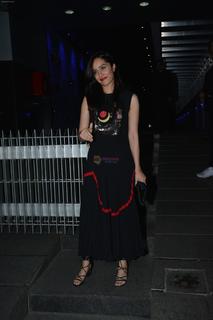 Shraddha Kapoor feet photo thumbnail