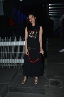Shraddha Kapoor feet photo thumbnail
