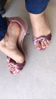 Alaine Crissiê feet photo thumbnail