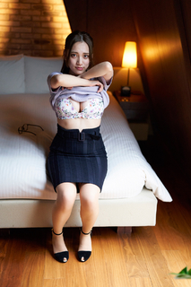 Sayaka Tomaru feet photo thumbnail