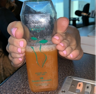 Kyle Unfug feet photo thumbnail