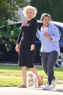 Ana de Armas feet photo thumbnail