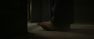 Naomi Watts feet photo thumbnail