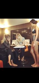 Heidi Klum feet photo thumbnail